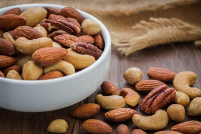 Έχετε σκεφτεί να χρησιμοποιήσετε έτσι τους ξηρούς καρπούς και τους σπόρους